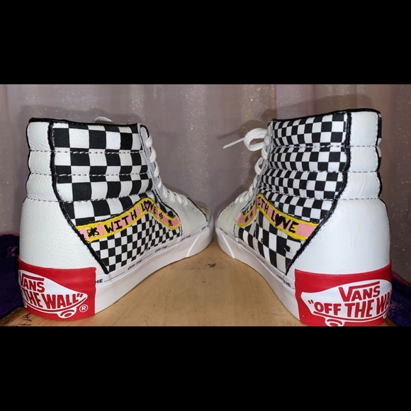 Custom Vans - Picture 7 of 10